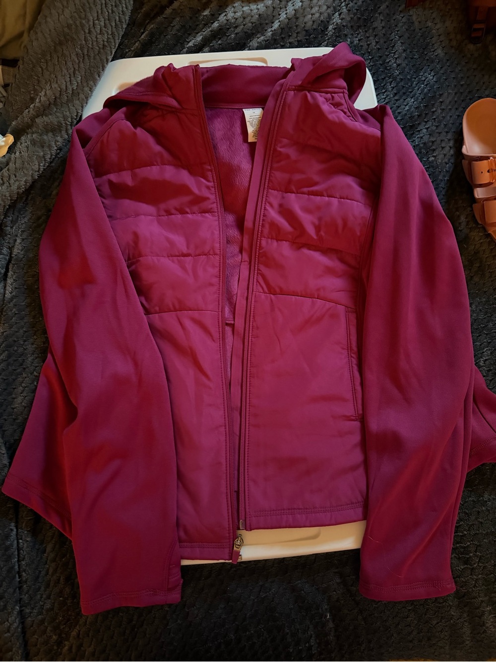 tek gear Women's Hooded Quilted Puffer Jacket - Fuchsia